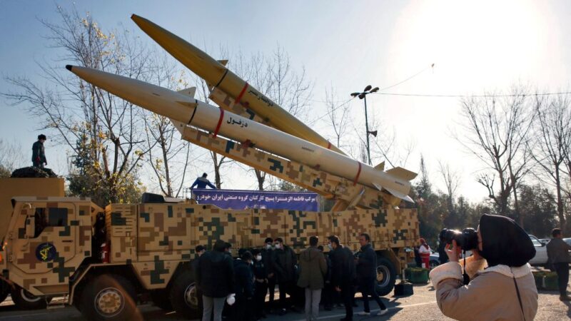 威胁加剧 伊朗称已制造一枚高超音速导弹