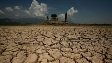 【禁闻】鄱阳湖60年最严重干旱 危及千万人生计