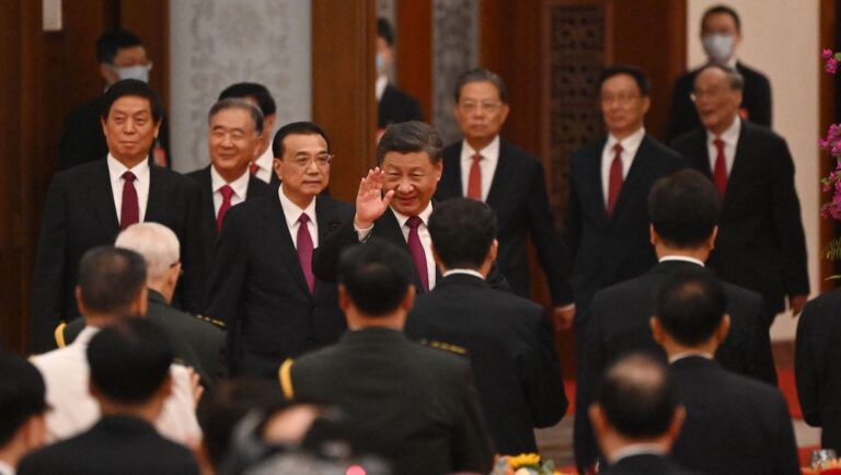 周曉輝：「十一」招待會無人戴口罩引六問