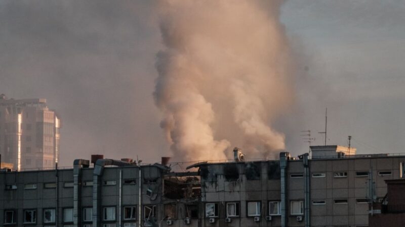 飛彈再襲基輔市中心 市長籲民眾勿外出