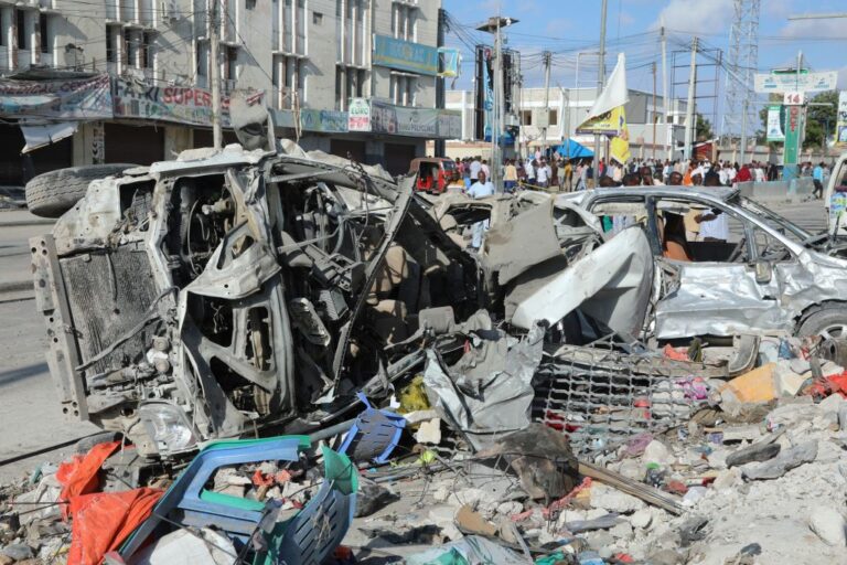 索馬利亞首都繁忙路口 遭炸彈攻擊釀400人死傷
