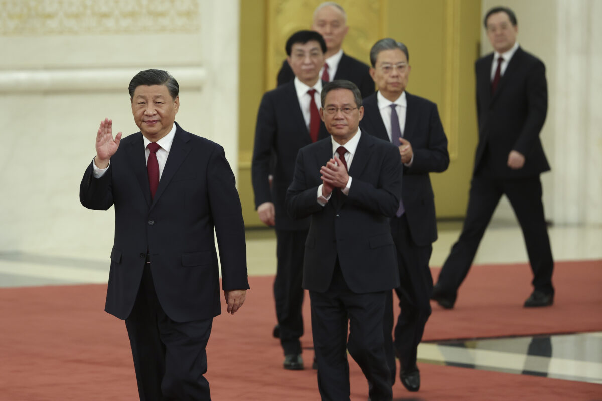 【禁闻】习家军掌天下 各界担忧中国未来
