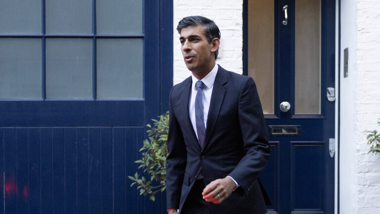 蘇納克當選執政黨新黨魁 將成英國首位印裔首相