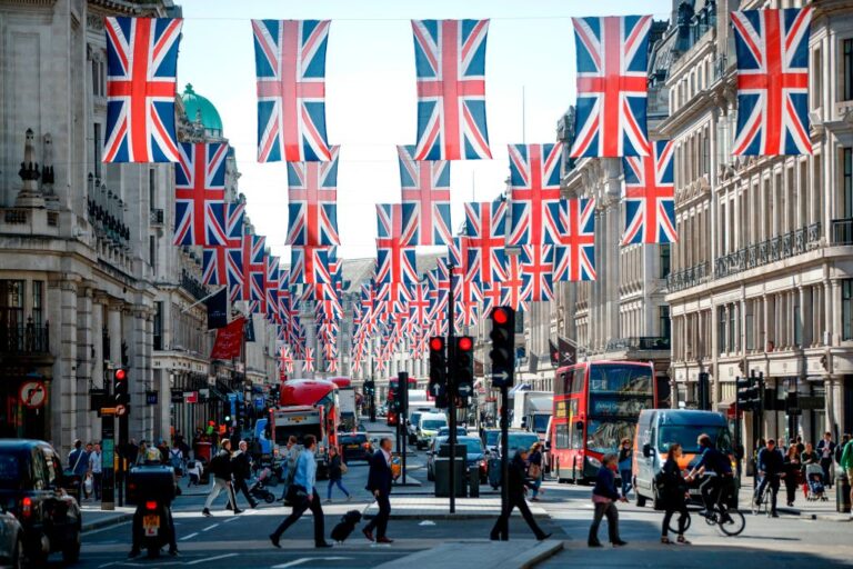 英國經濟泥沼如意大利？專家解三大困境