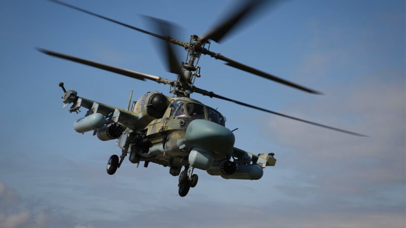 乌克兰军队三分钟击落两架俄直升机