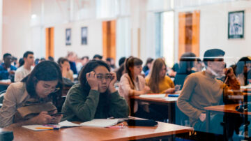 俄大学施压非洲学生报名参战