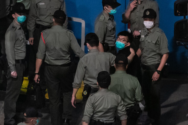 黃之鋒入獄兩年自白：公告世間 我未有垮掉