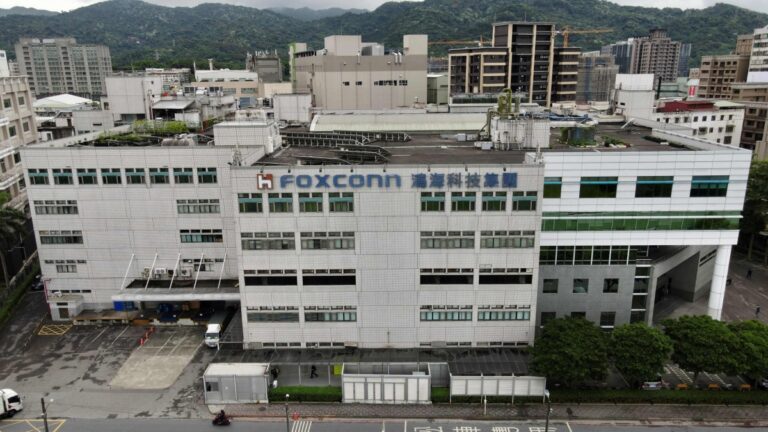 富士康鄭州廠傳加薪留人 指園區無死亡案例