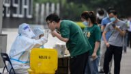 中國多地核酸檢測改自費 輿論反彈