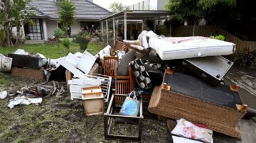 連夜暴雨 澳洲東南部山洪爆發 小鎮莫隆幾乎泡在水中