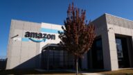 亚马逊市值跌破1兆美元 传冻结广告业务人力