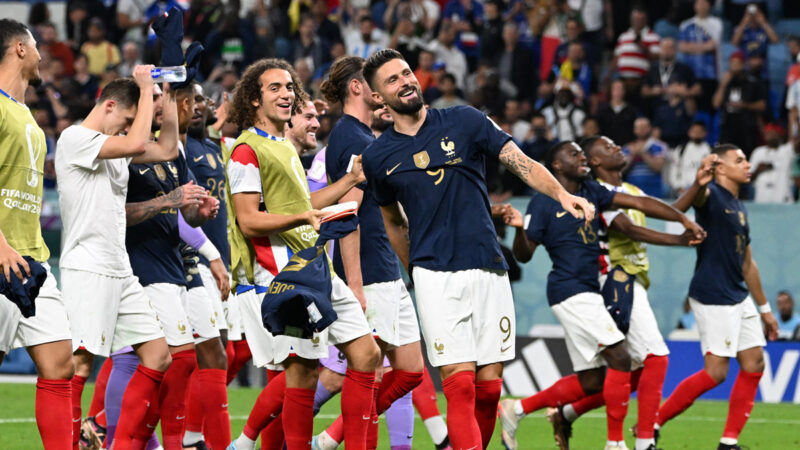 世界杯D组：法国4比1胜澳大利亚 吉鲁独中两元