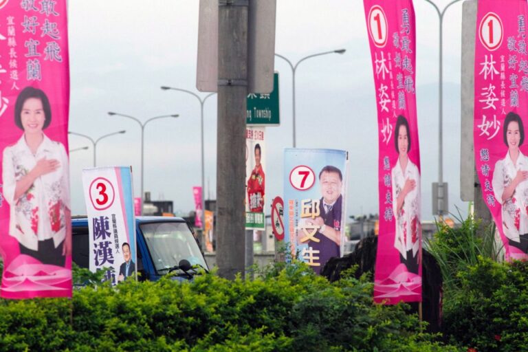 台九合一大選 力拚今天午夜前完成開票