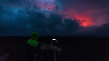 世界最大活火山爆發 侵襲夏威夷島