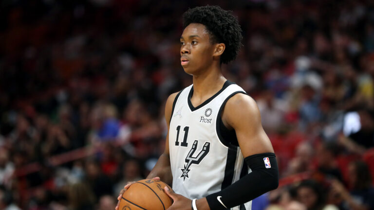 休斯頓律師起訴前NBA球員Josh Primo