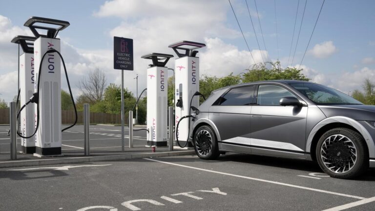 調研發現：當今汽車行業中電動汽車最不可靠