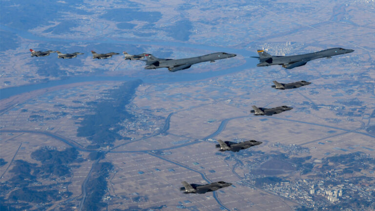朝鮮再射遠程導彈 首爾F-35A戰機秀打擊力