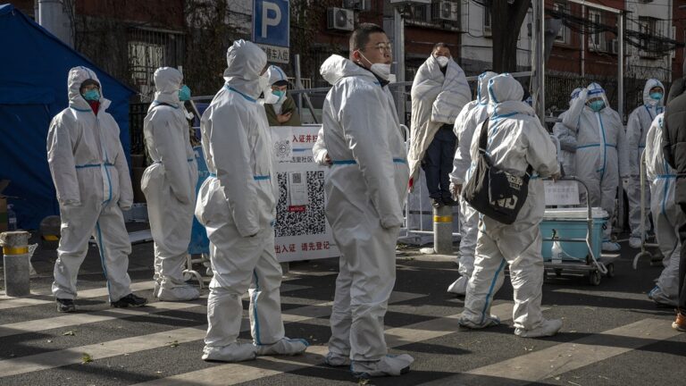 白紙運動後效應 北京警察拒配合居委會封控