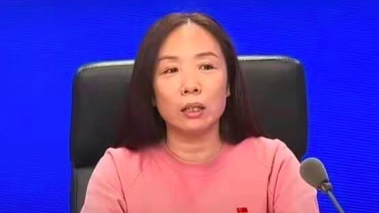 鄭州一社區書記借錯過女兒成人禮煽情 遭群諷