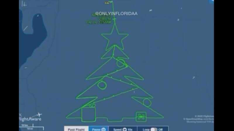 聖誕送祝福 美飛行員空中「畫」出聖誕樹