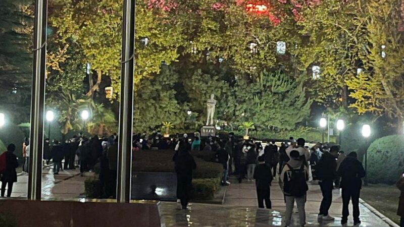 中共新十條發布 合肥中科大學生抗議 要求解封