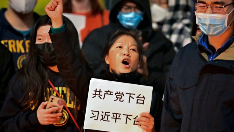 白紙革命席捲全中國 分析：同舟共濟反抗中共