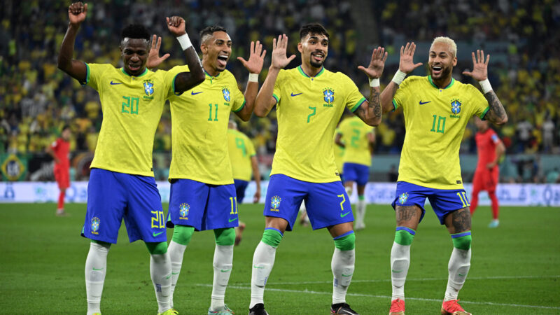 世界杯16强战：巴西4比1轻取韩国 内马尔传射