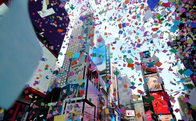 紐約揮別防疫限制 時報廣場跨年盛況可期