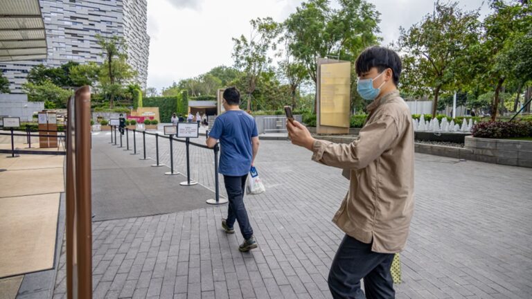 警民激烈衝突後 廣州一半市區已解封 
