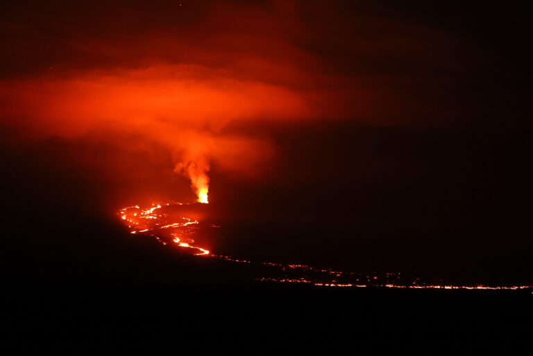 組圖：夏威夷火山壯觀 吸引攝影愛好者前往