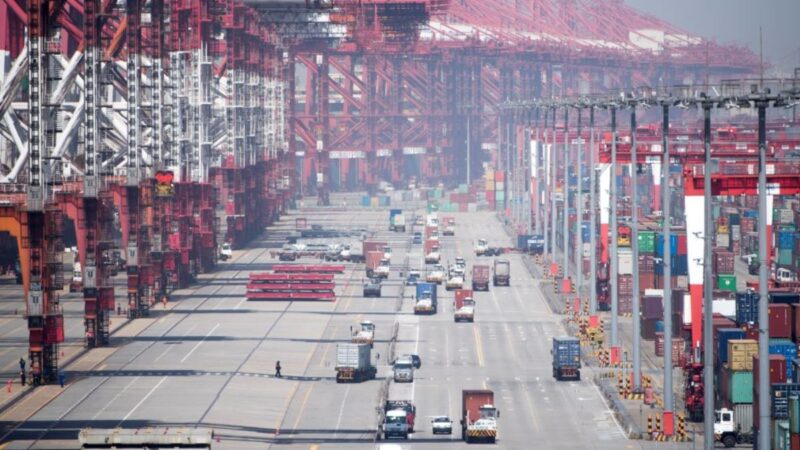 中國11月進出口貿易大跌 經濟學家：萎縮將持續