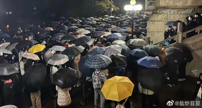 武漢大學爆發大規模抗議 學生要求自由返鄉