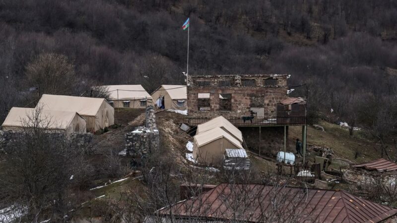 路透：亚美尼亚军营爆火灾 酿15死3伤