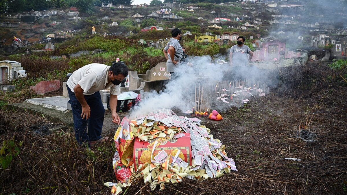 【禁闻】中国多地殡葬用品库存告罄 来不及生产