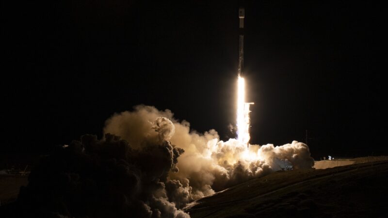 114顆衛星被送上天 SpaceX新年首發成功