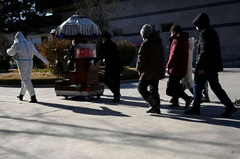 中國到底死了多少人？各地註銷戶籍數量倍增　
