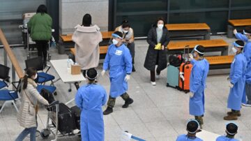 中共治下重症死亡升 台日韩多轻症拟口罩解禁