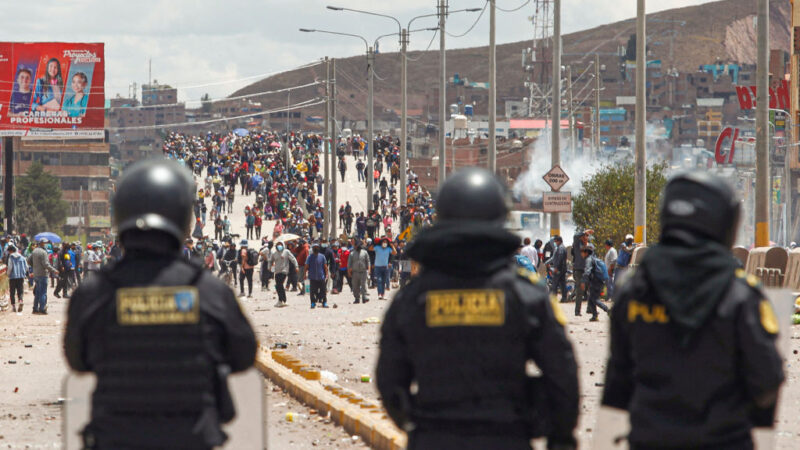 秘鲁再爆反政府与安全部队冲突 至少9死