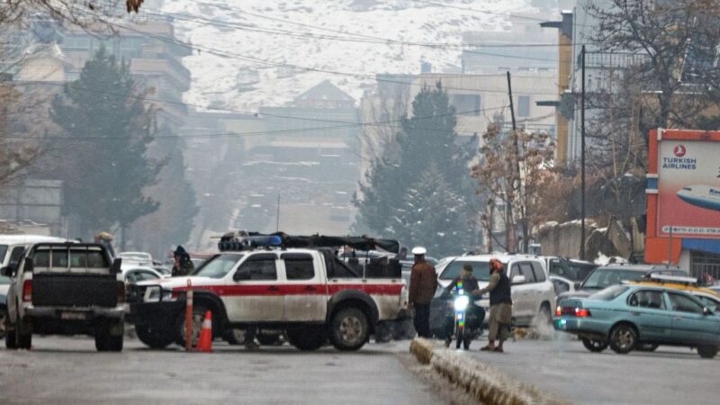 传中国团到访 阿富汗外交部外自杀攻击酿20死40伤