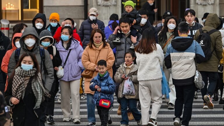晚間新聞財經簡報：中國人口下降比經濟放緩更嚴重 美航空公司排名達美再次奪冠
