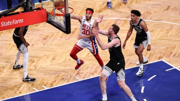 NBA：籃網勝馬刺 獲12連勝 穩居東部第二位