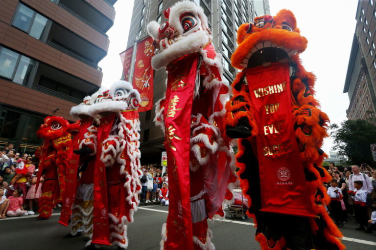 世界各地華人慶新年 吸引不同族裔共歡慶