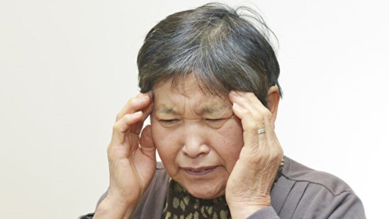 舌頭發硬是腦梗先兆？ 中醫師教你預防腦梗妙招