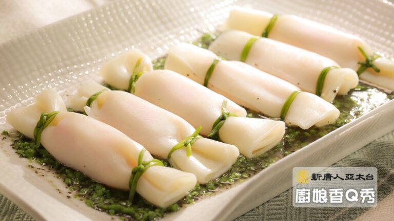 廚娘香Q秀：百香水果溜魚片/翡翠鮮蝦板玉卷/蟹黃海鮮金塔飯