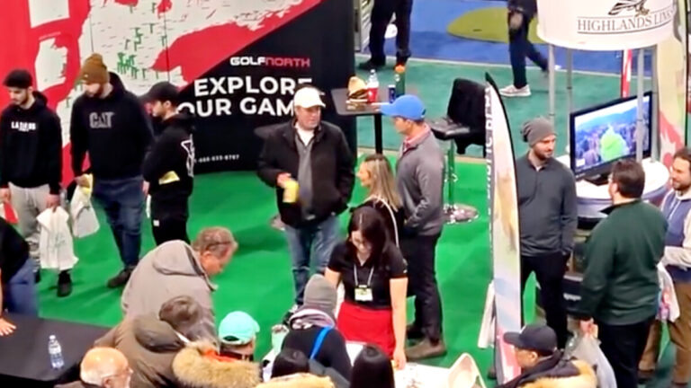 時隔兩年 加拿大最大規模高爾夫展迎來人潮