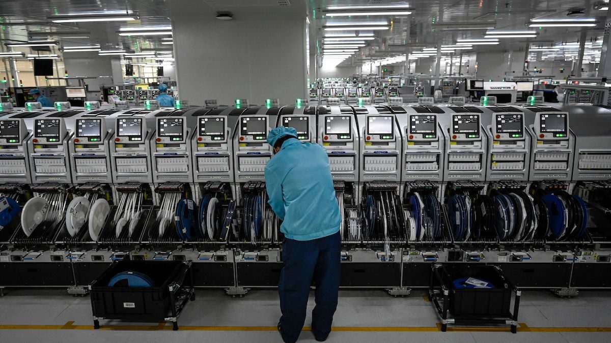 【禁闻】中共下军令状拼经济 企业反现外移潮