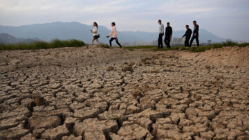 中国多地夏秋冬连旱 用水困难