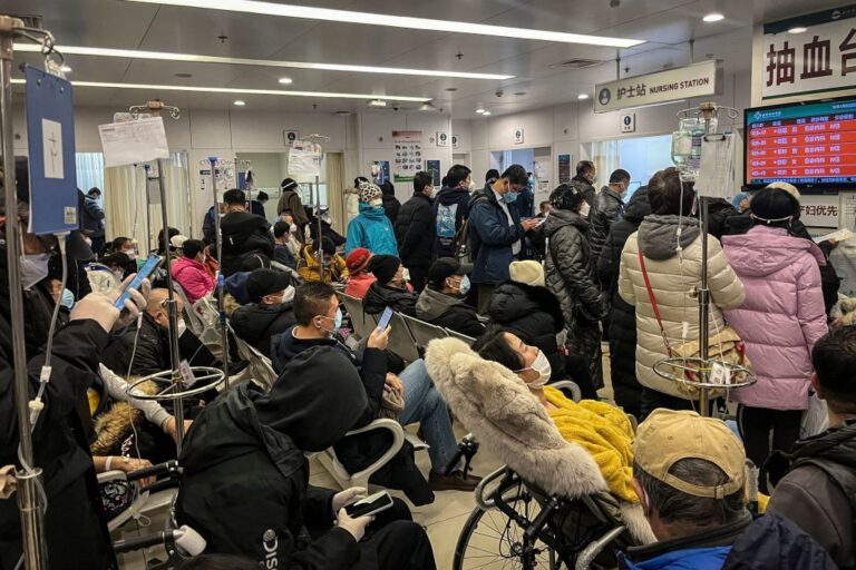 北京爆發集中發熱症狀 民間再掀搶藥潮