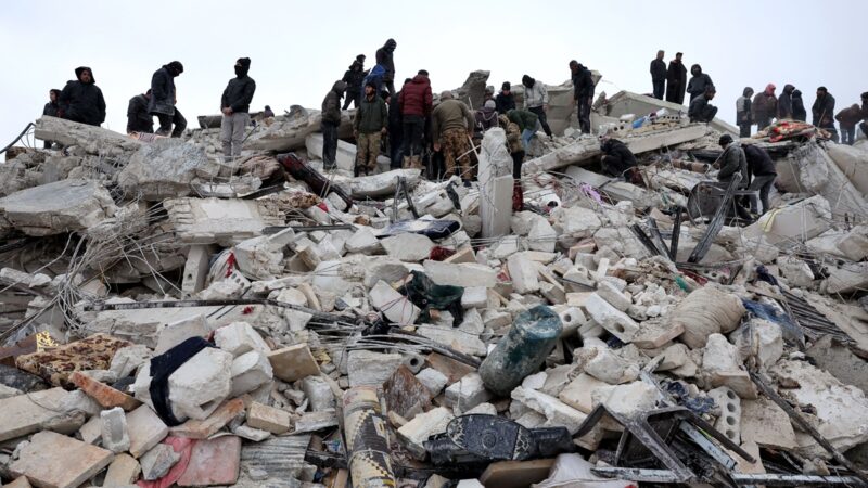 土耳其敘利亞震亡超一萬人 救援搶72小時黃金時間