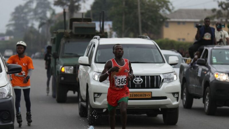 喀麥隆馬拉松賽3起連環爆炸 18人受傷